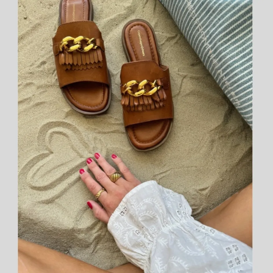 anakin__cognac_2.webp Copenhagen Shoes Flade Sandaler*ANAKIN - Cognac
