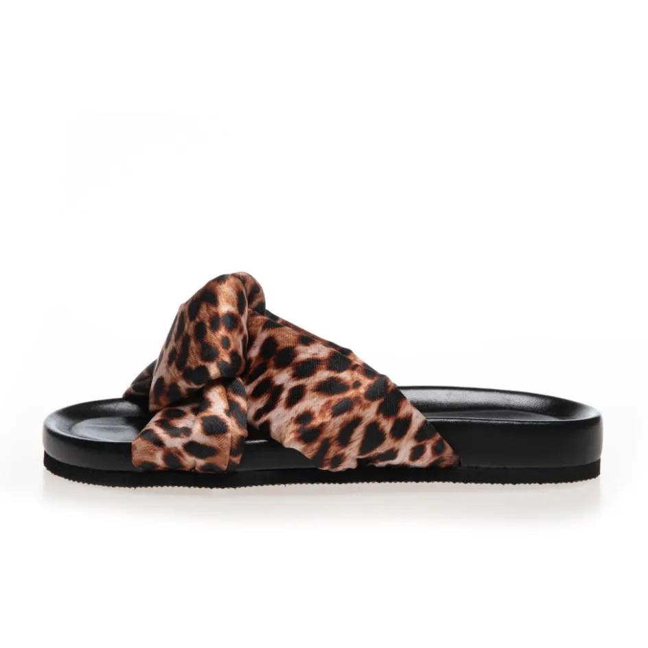 be_like_me__brown_leopard_7.webp Copenhagen Shoes Flade Sandaler*BE LIKE ME - Brown leopard