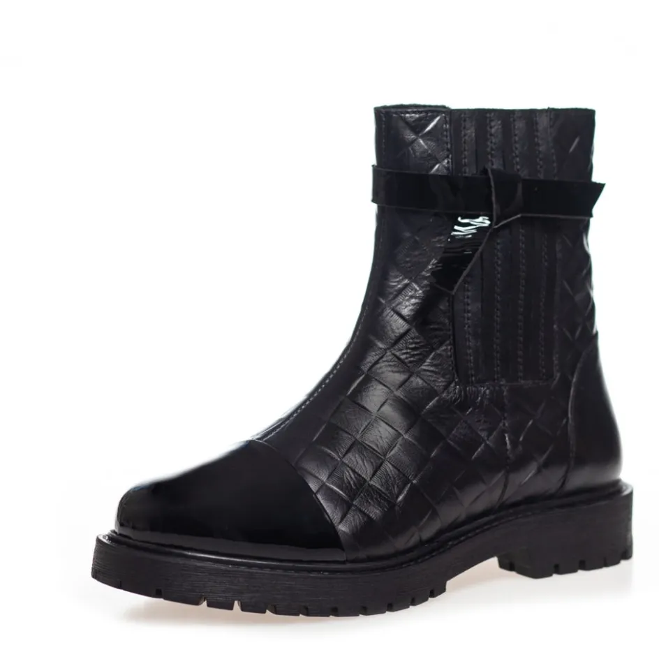 be_my_guest__black_patent_7.webp Copenhagen Shoes Ankelstøvler*BE MY GUEST - BLACK PATENT Bemy guest boot black patent