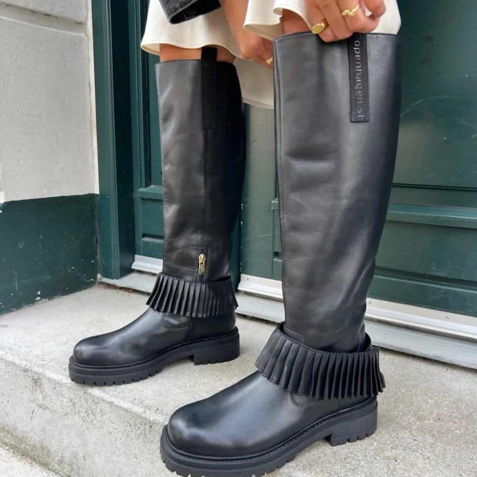 because_you_can__black_3.webp Copenhagen Shoes Lange Støvler*BECAUSE YOU CAN - Black