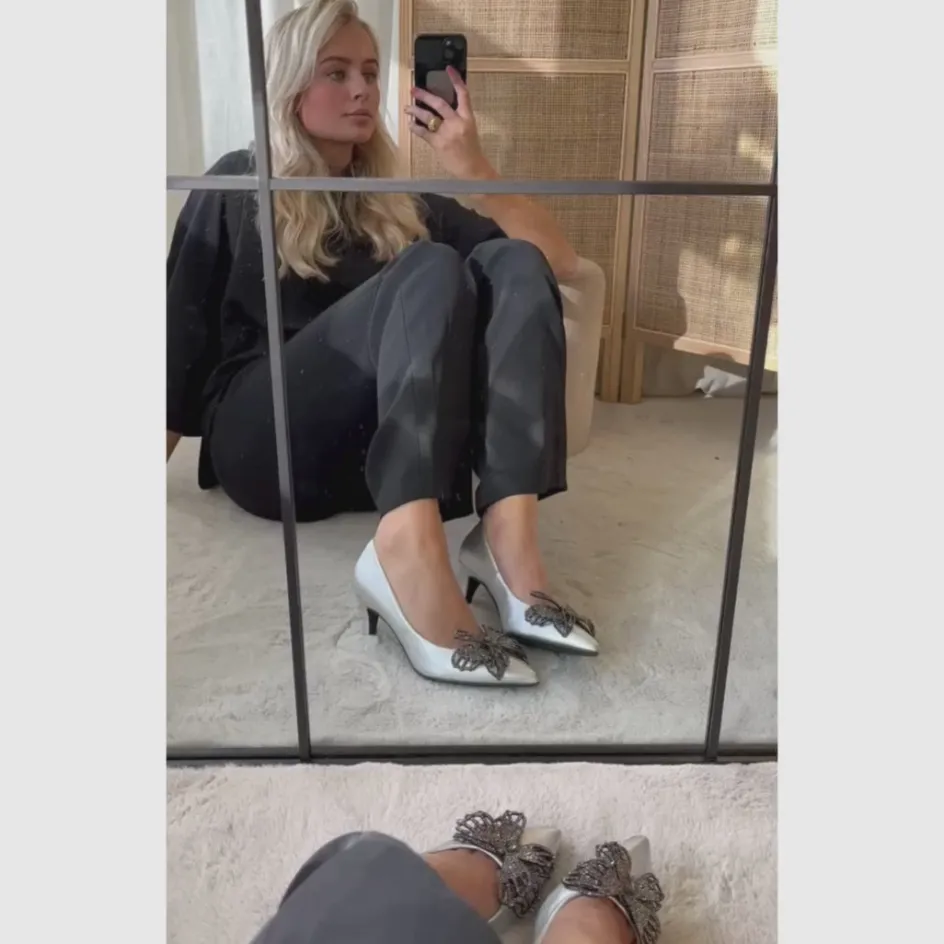 butterfly__silver__silver_argento_6.webp Copenhagen Shoes Stiletter*BUTTERFLY - SILVER - SILVER (ARGENTO) Butterflysilver heels silver argento