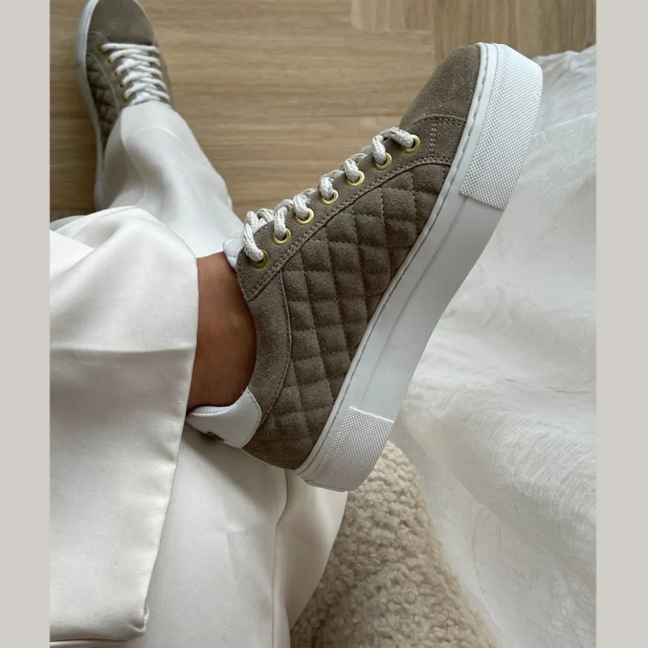 Copenhagen Shoes Sneakers*DAYS OF FUN QUILT SUEDE - Taupe