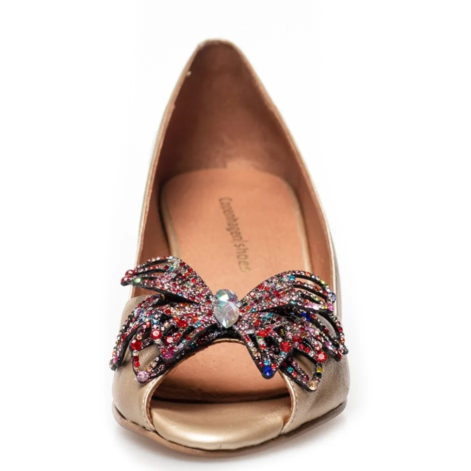 diamonds_and_butterflies__gold_2.webp Copenhagen Shoes Sandaler Med Hæl | Stiletter*DIAMONDS AND BUTTERFLIES - GOLD Diamondsand butterflies heels gold