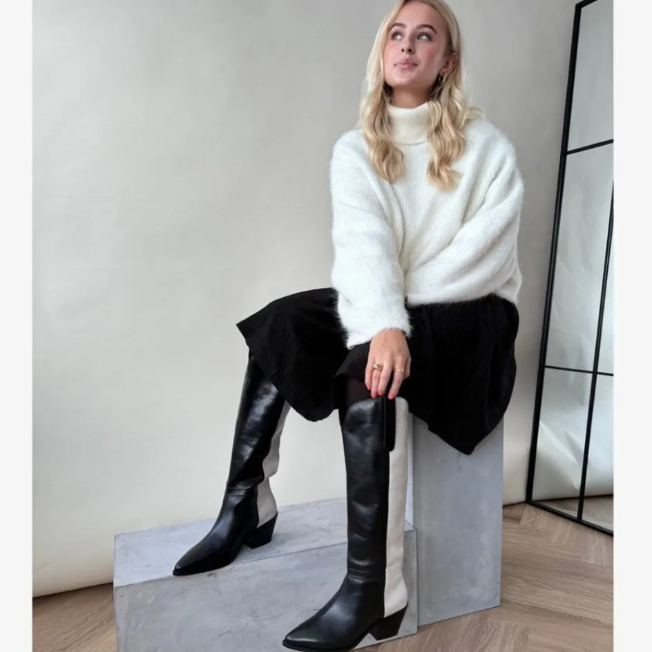 divided_multi__blackoff_white_7.webp Copenhagen Shoes Støvler Med Hæl | Lange Støvler*DIVIDED MULTI - BLACK/OFF WHITE Black off white