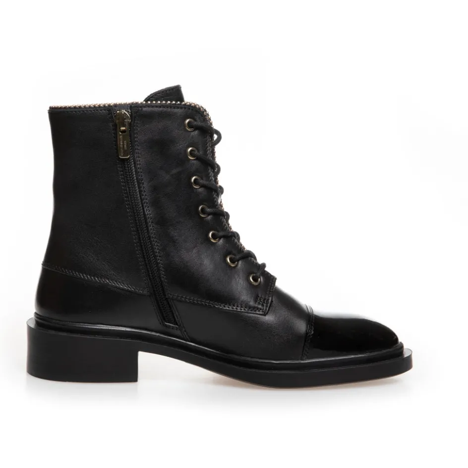 fashion_and_walking__black_patent_2.webp Copenhagen Shoes Ankelstøvler*FASHION AND WALKING - BLACK PATENT Fashionand walking stoevler black patent