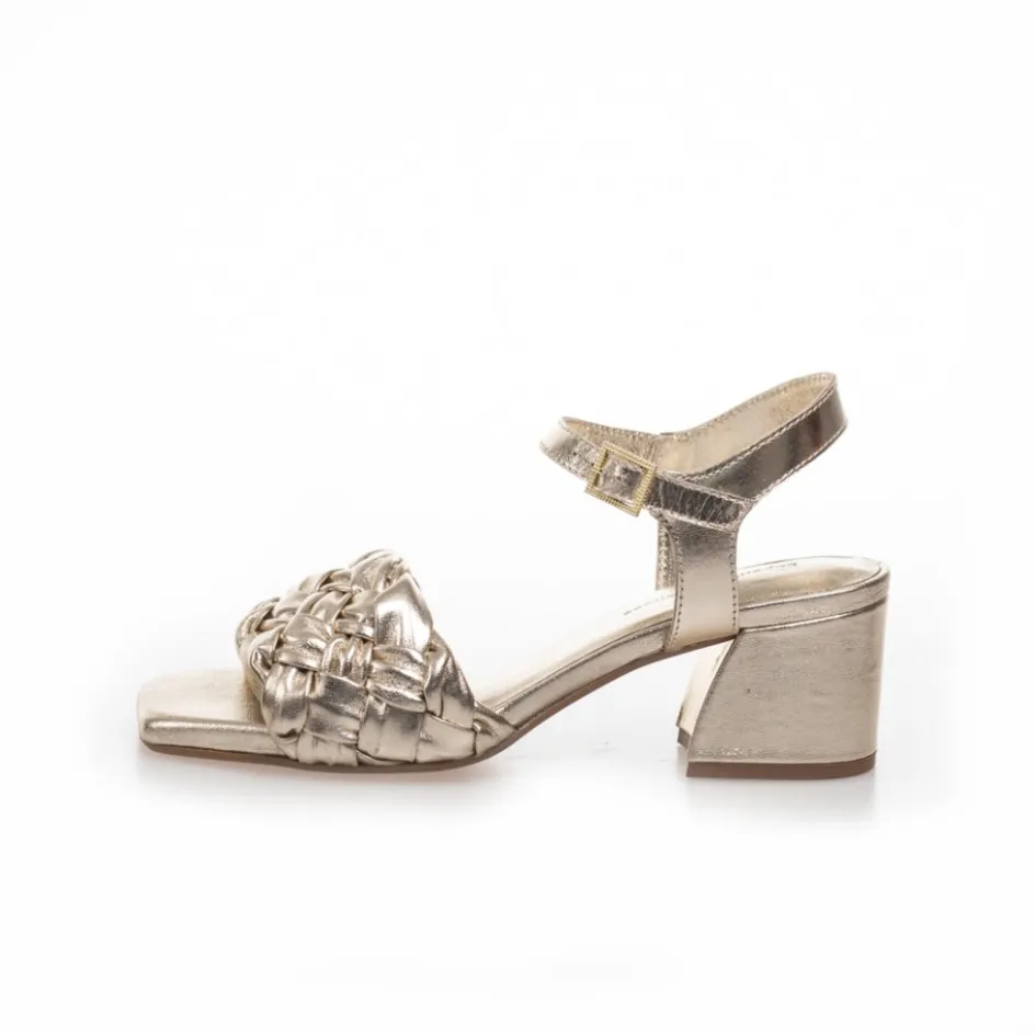 feel_it__gold_3.webp Copenhagen Shoes Sandaler Med Hæl | Stiletter*FEEL IT - GOLD Feelit heels gold