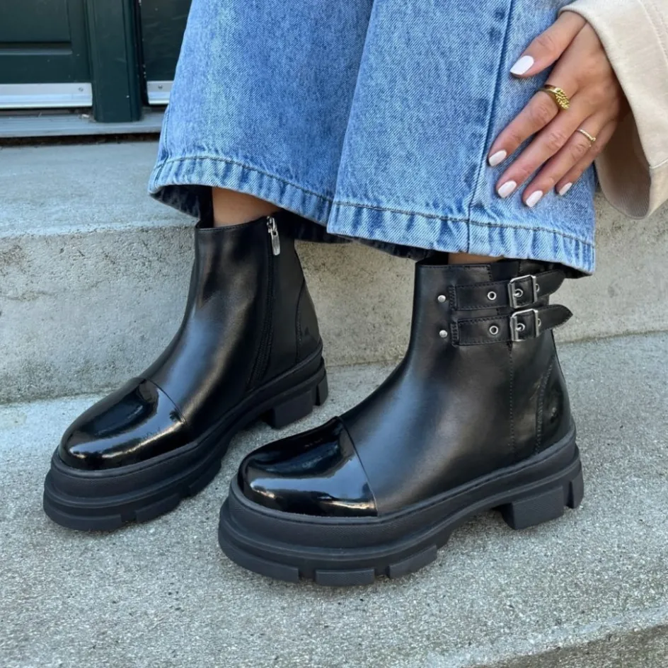 Copenhagen Shoes Chelsea Boots | Ankelstøvler*FOLLOW THE WAY - Black Patent Followthe way stoevler black patent