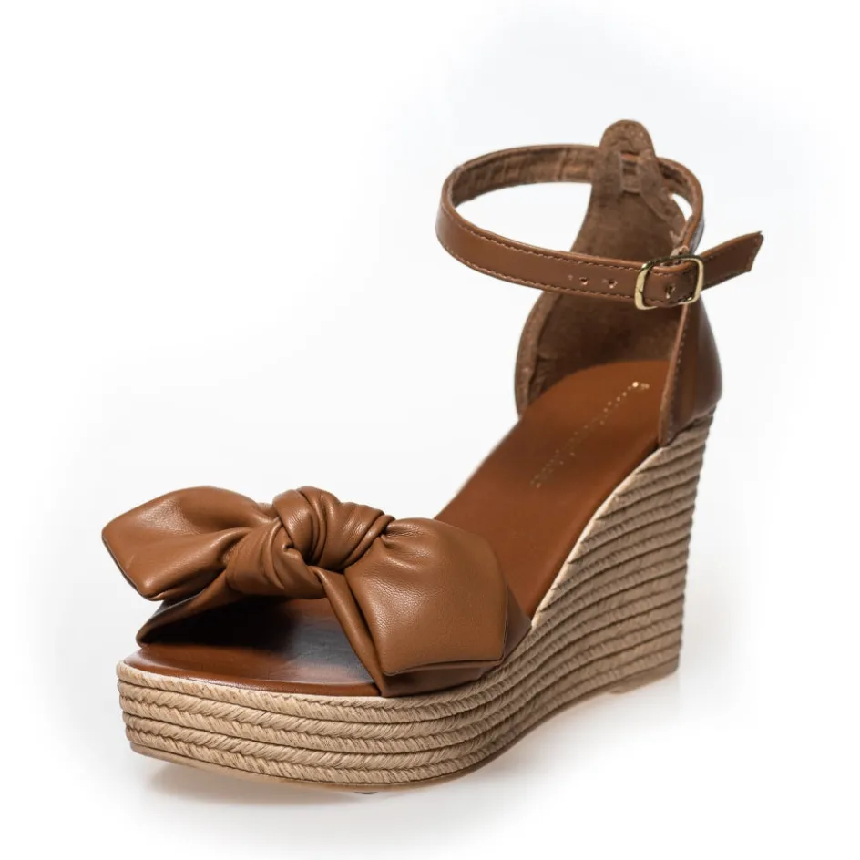 Copenhagen Shoes Sandaler Med Kilehæle*GENE - COGNAC Genesandal wedge cognac