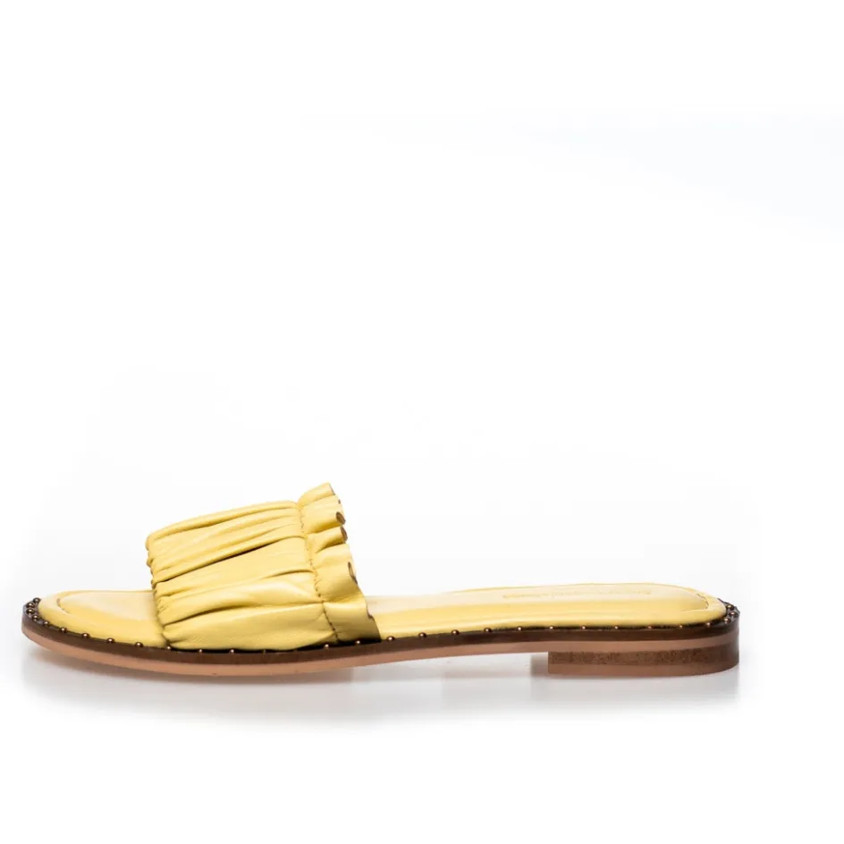 hold_me__pale_banana_2.webp Copenhagen Shoes Flade Sandaler*HOLD ME - Pale banana