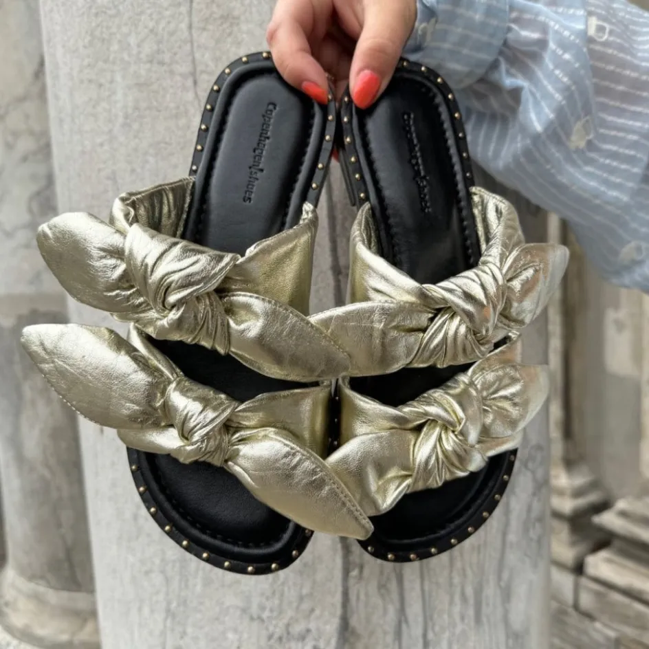 i_feel_it__gold_8.webp Copenhagen Shoes Flade Sandaler*I FEEL IT - Gold