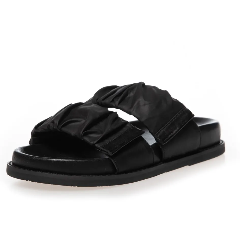 lets_move__black_2.webp Copenhagen Shoes Flade Sandaler*LET'S MOVE - Black