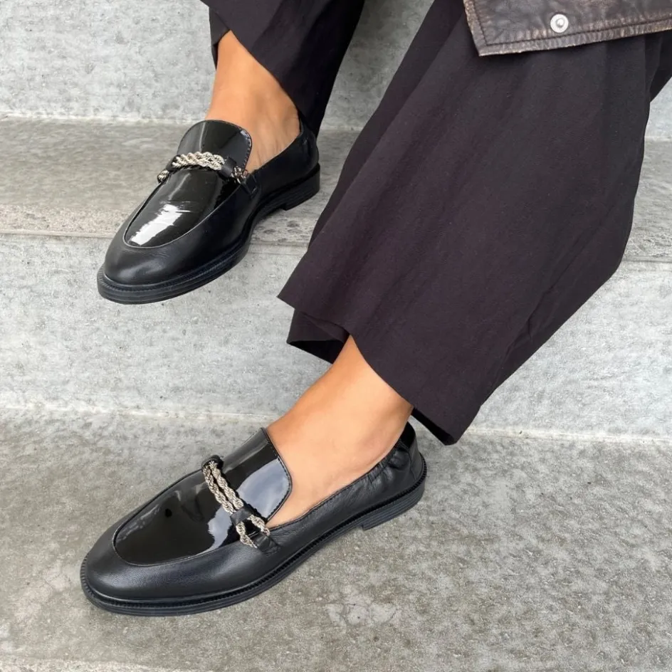 Copenhagen Shoes Loafers*LOVE AND WALK - PATENT - Black patent
