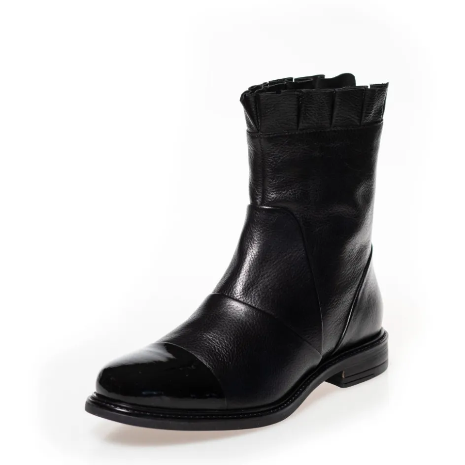 Copenhagen Shoes Ankelstøvler*MARGARET - BLACK W/PATENT TOE Margaretboot black w patent toe