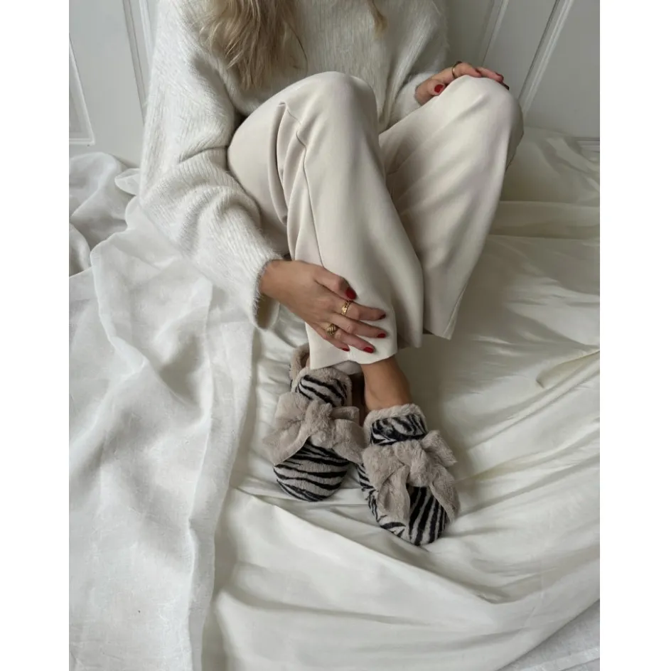 Copenhagen Shoes Hjemmesko*MAYBE ONE DAY - Black Zebra Maybeone day homeslipper black zebra