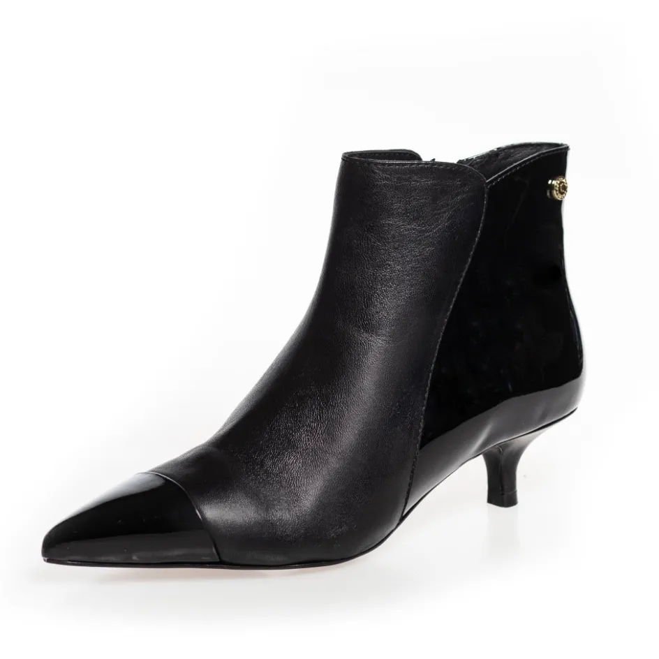 milan_girl__black_patent_7.webp Copenhagen Shoes Støvler Med Hæl | Ankelstøvler*MILAN GIRL - BLACK PATENT Milangirl boot black patent