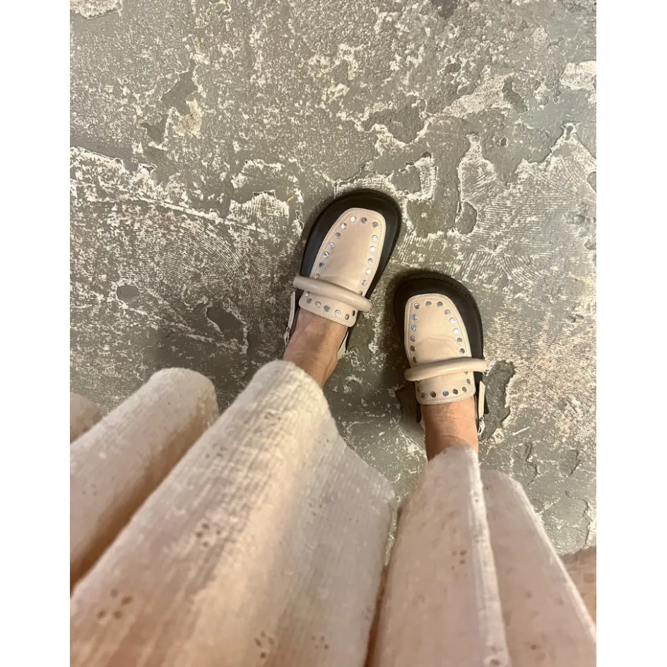 Copenhagen Shoes Mules · Slip Ins*MILLA SHOES LEATHER MULTI - BLACK/BEIGE Millashoes leather multi loafer black beige