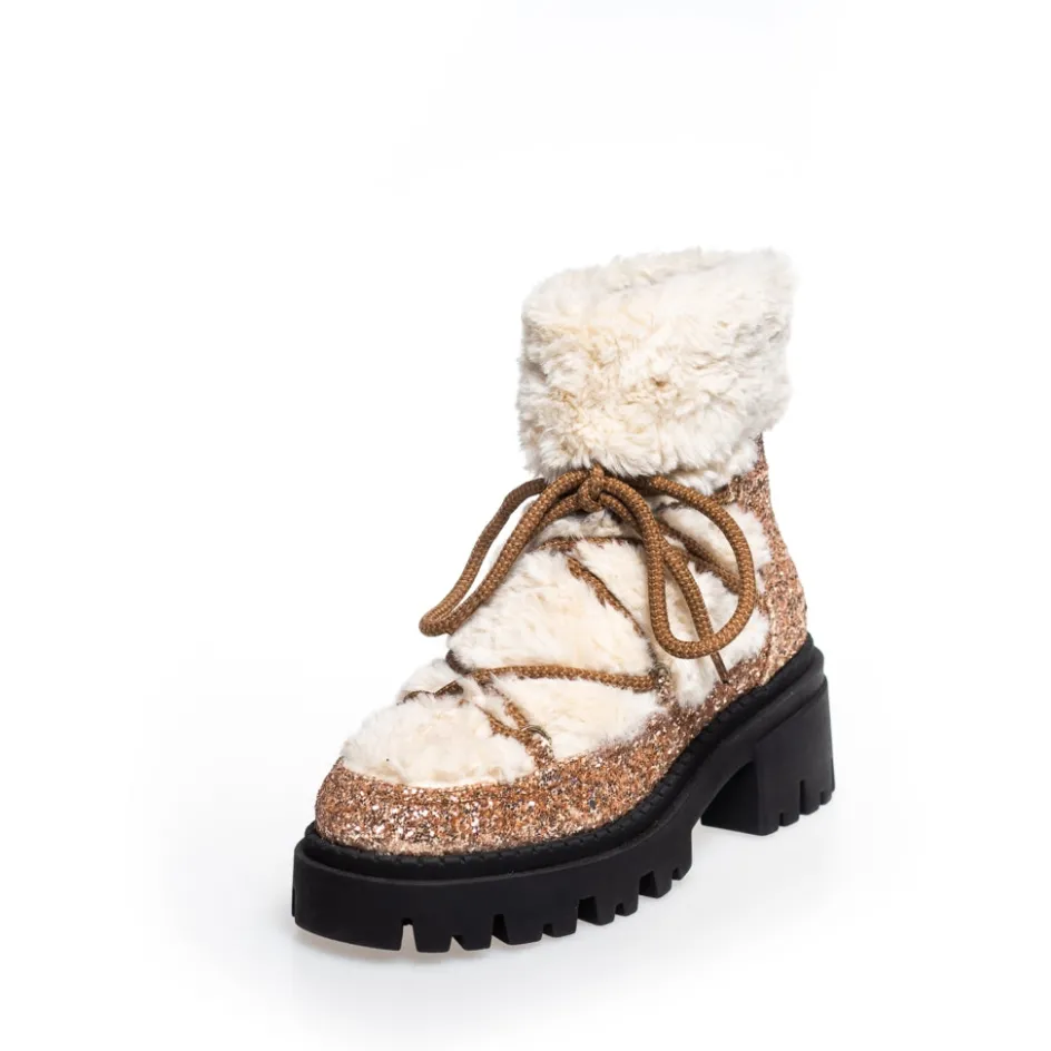 my_winter_boots__glitter__bronzeoffwhite_1.webp Copenhagen Shoes Ankelstøvler*MY WINTER BOOTS - GLITTER - BRONZE/OFFWHITE Mywinter boots glitter boot bronze offwhite