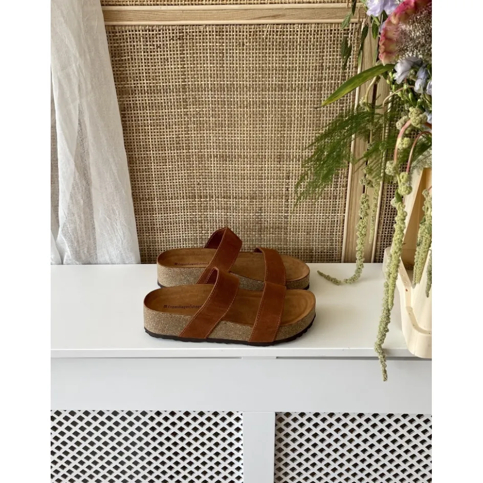 Copenhagen Shoes Sandaler Med Kilehæle*NAOMI 21 Suede - Cognac