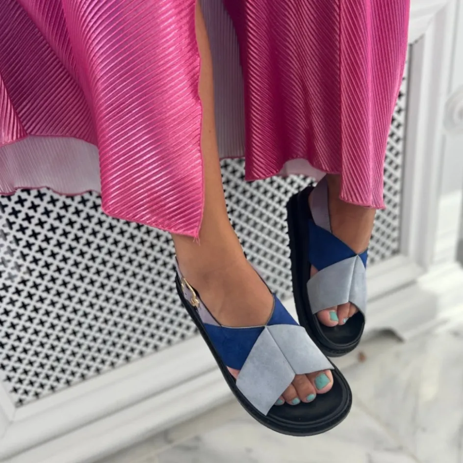 new_stronger___suede__bluelavender_5.webp Copenhagen Shoes Flade Sandaler*NEW STRONGER 23 - SUEDE - BLUE/LAVENDER Newstronger 23 suede sandal blue lavender