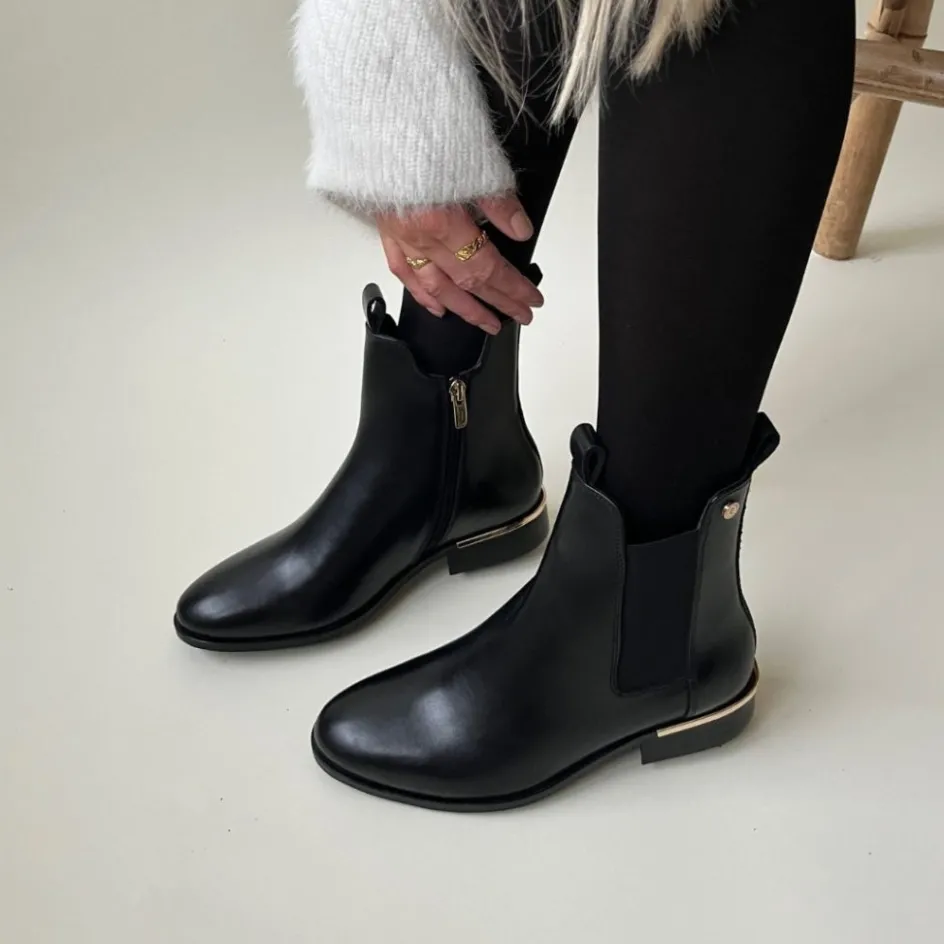 ollie_chelsea__black_without_gold_7.webp Copenhagen Shoes Ankelstøvler*OLLIE CHELSEA - Black (without Gold) Olliechelsea boot black without gold
