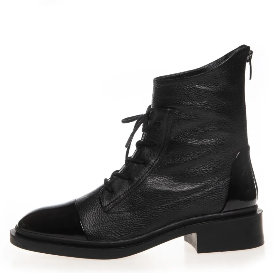 Copenhagen Shoes Ankelstøvler*POWER - BLACK W/PATENT TOE Powerstoevler black w patent toe