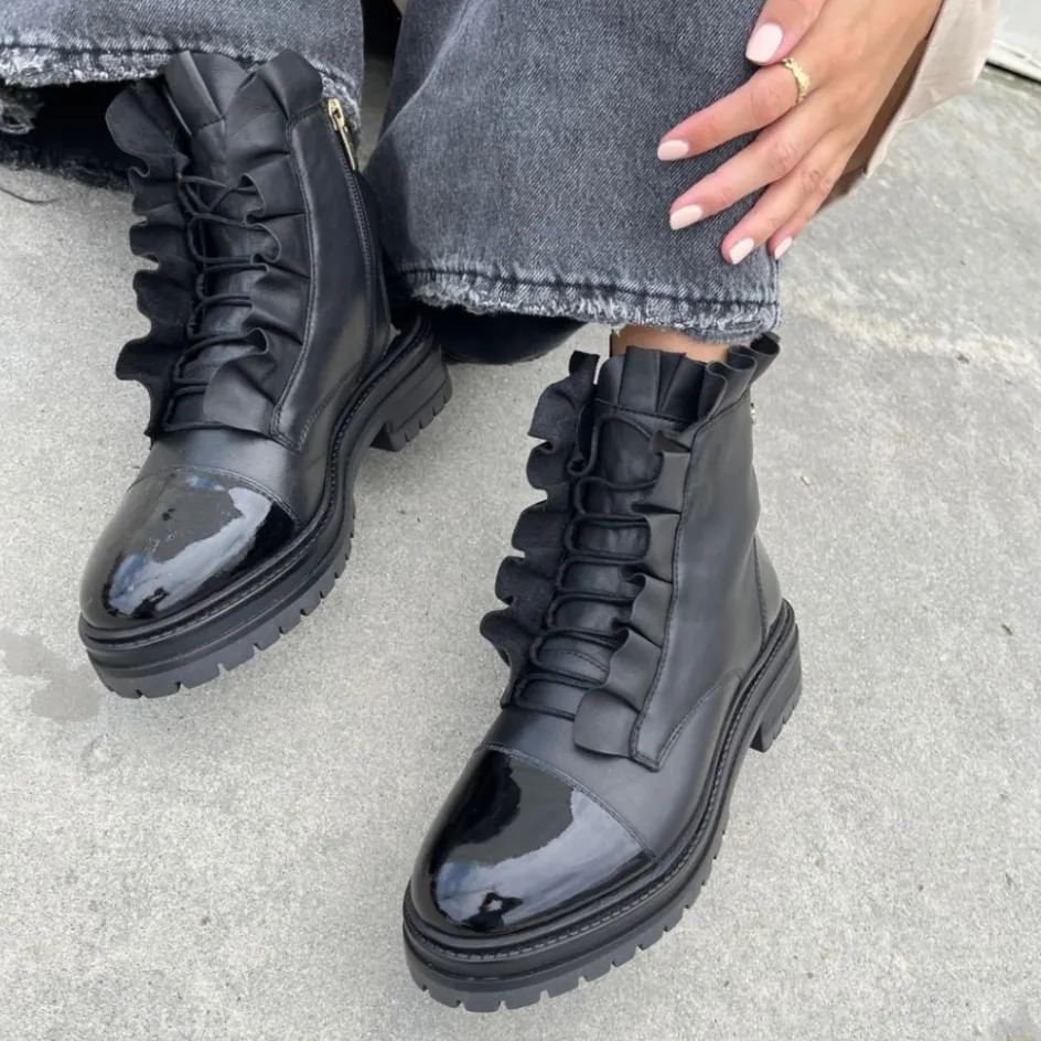 Copenhagen Shoes Ankelstøvler*PRETTY - Black Patent Prettystoevler black patent