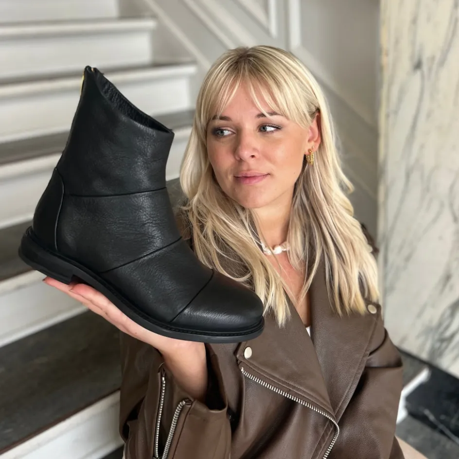 stephanie__black_8.webp Copenhagen Shoes Ankelstøvler*STEPHANIE - Black Stephanieboot black