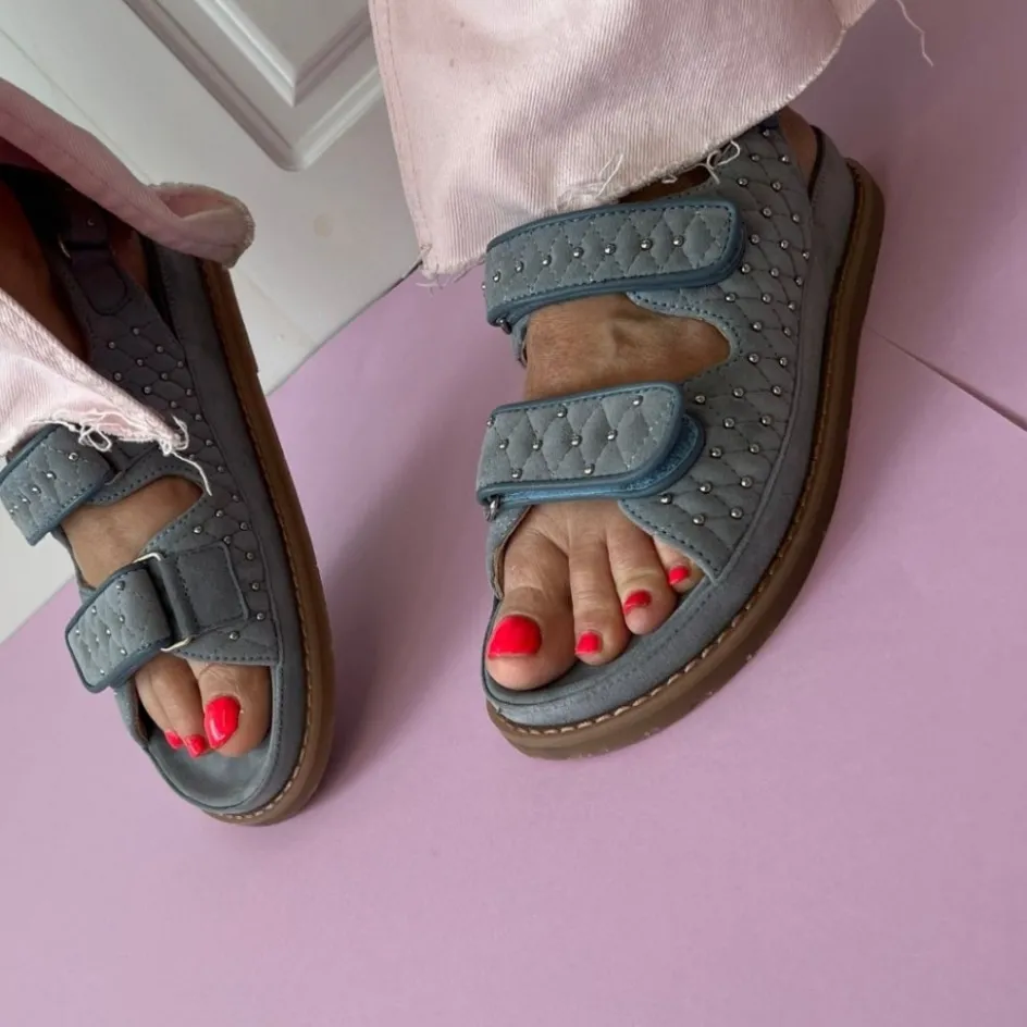 Copenhagen Shoes Flade Sandaler*STUDS ON SUEDE - CLOUD Studson suede sandal cloud