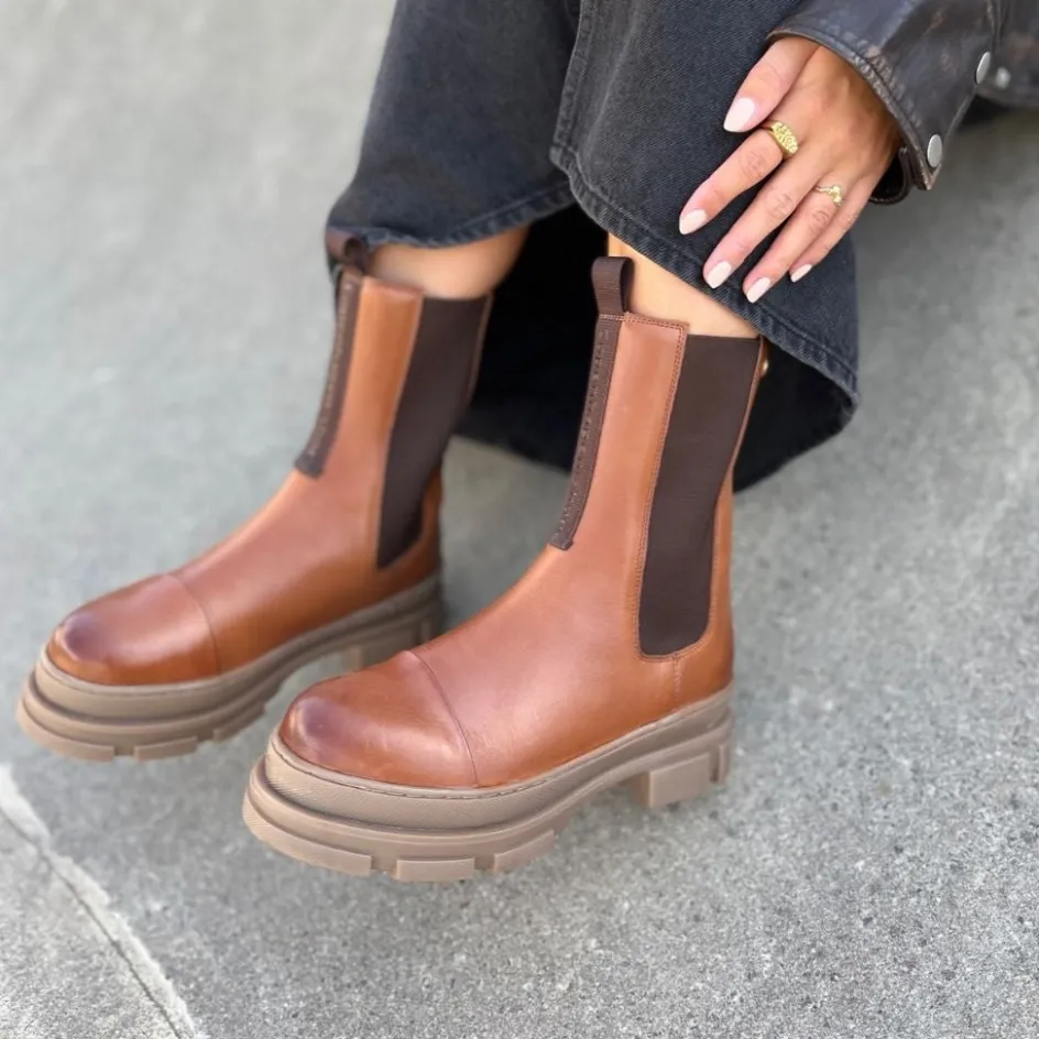 Copenhagen Shoes Chelsea Boots | Ankelstøvler*YOU AND ME 22 - COGNAC Youand me 22 boot cognac
