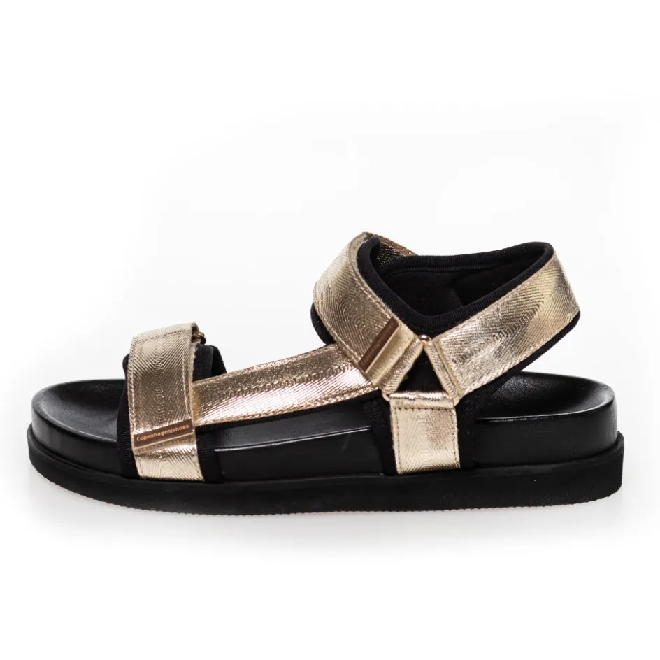 you_move_me__gold_4.webp Copenhagen Shoes Flade Sandaler*YOU MOVE ME - Gold